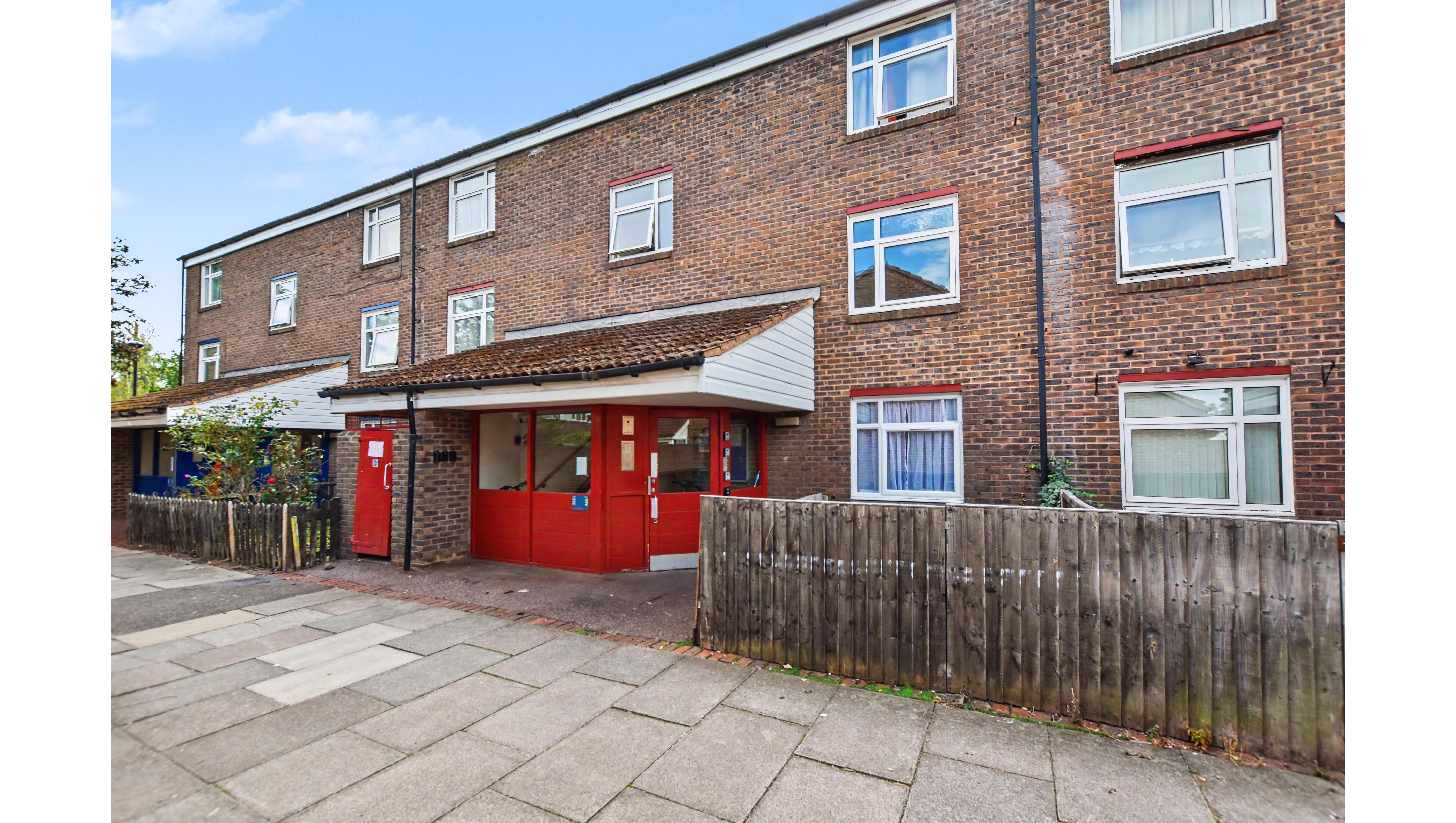 Goldcrest Close, Thamesmead, London