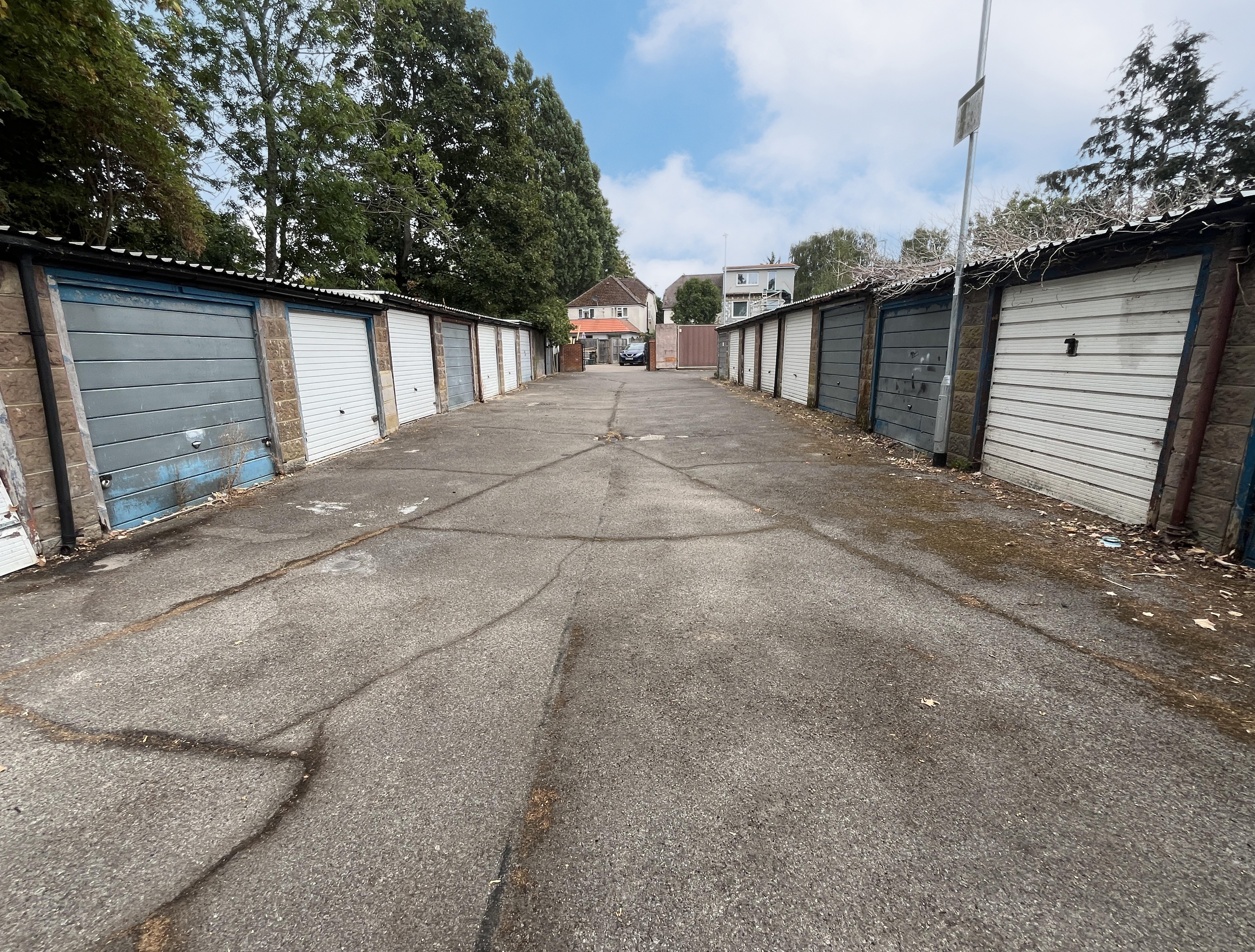 Garages, Dagnall Crescent, Cowley, Greater London
